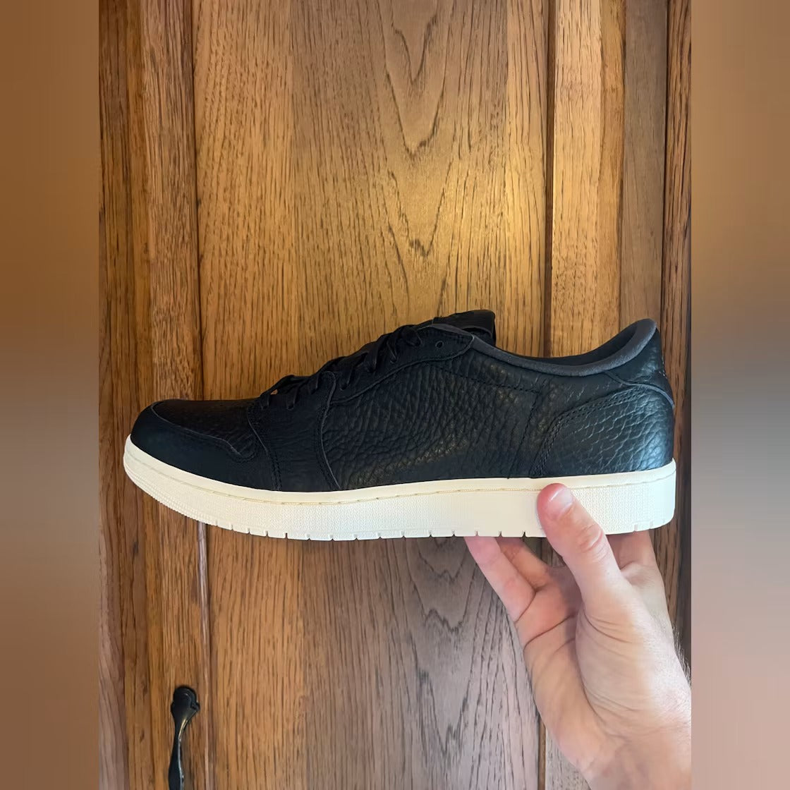 Air Jordan 1 Retro Low Swooshless Black (2025) product image 2, provided for visual reference and product detail review