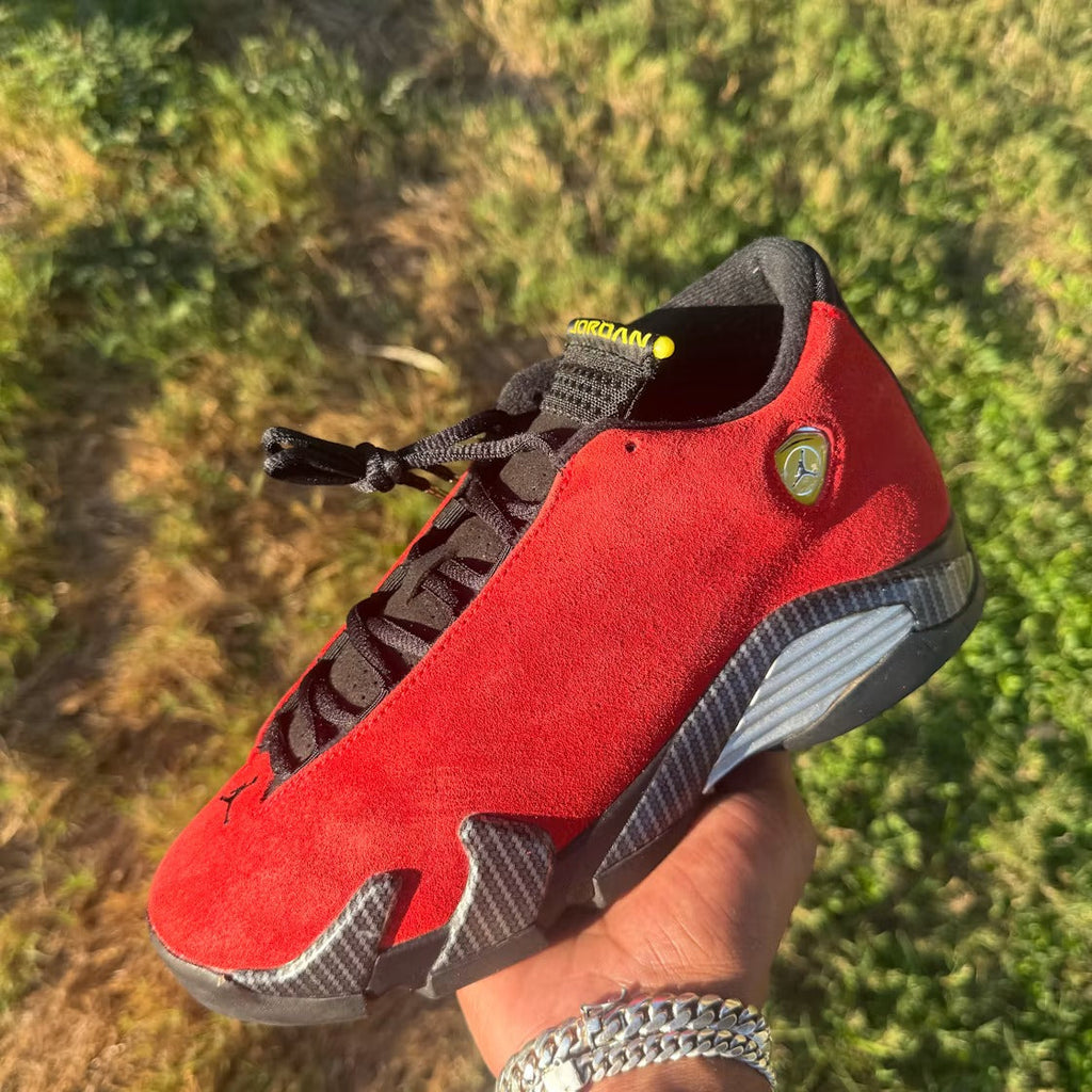 Air Jordan 14 Retro Ferrari (2025) (GS) product image 3, provided for visual reference and product detail review