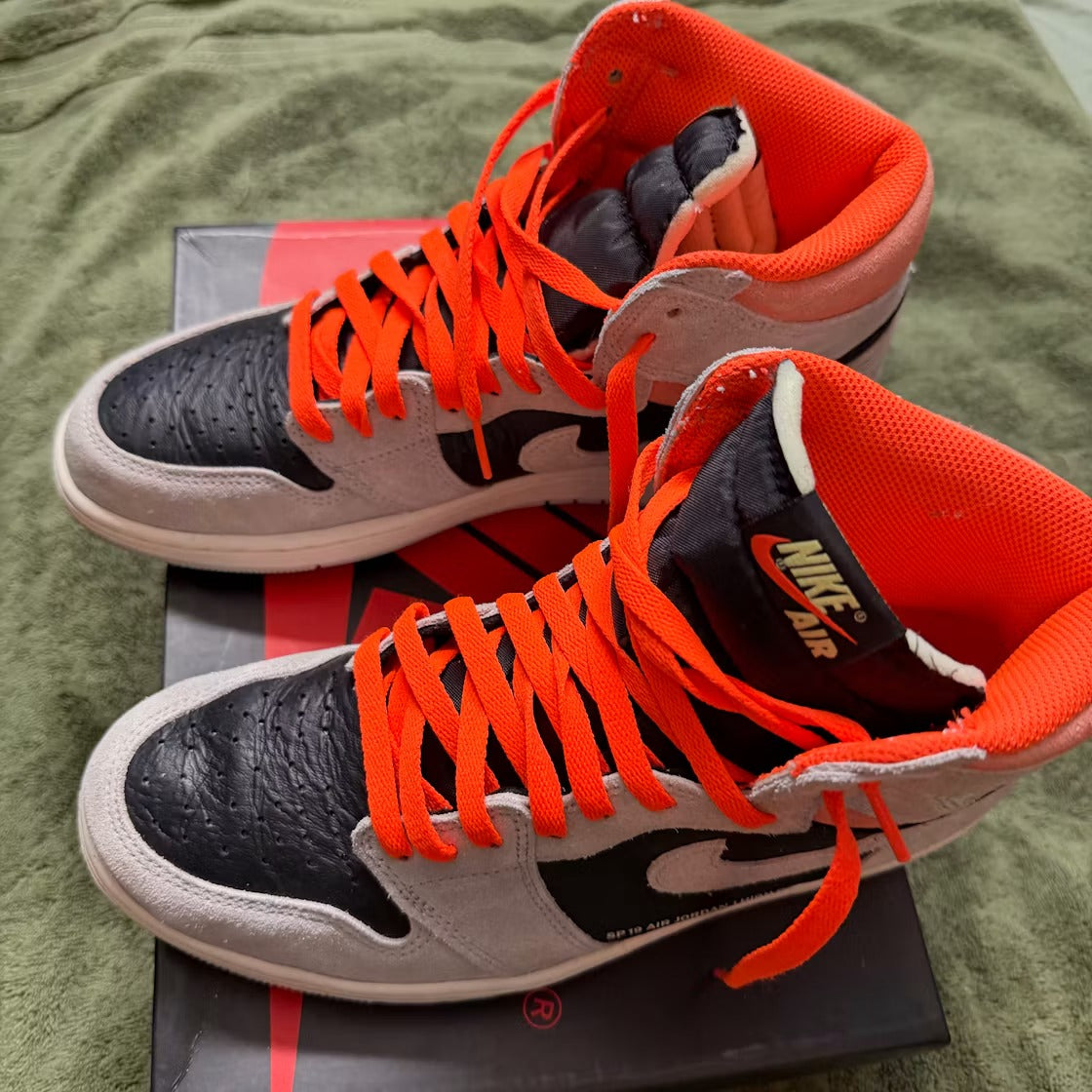 Air Jordan 1 Retro High Neutral Grey Hyper Crimson product image 3, provided for visual reference and product detail review