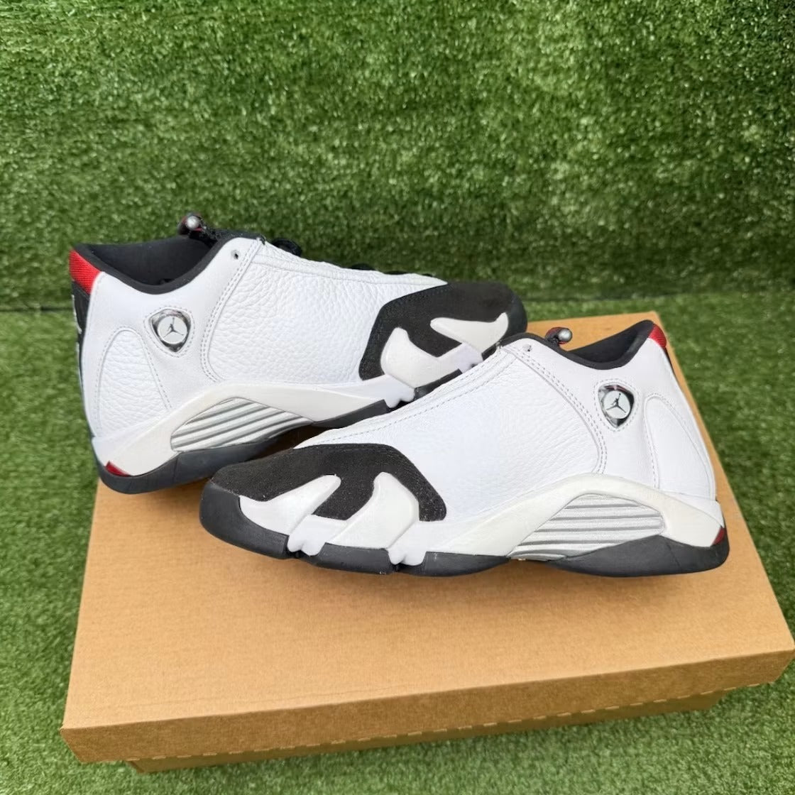 Air Jordan 14 Retro Black Toe (2024) (GS) product image 2, provided for visual reference and product detail review