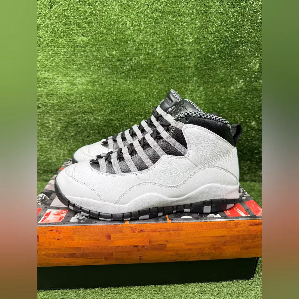 Air Jordan 10 Retro OG Steel (2025) product image 5, provided for visual reference and product detail review