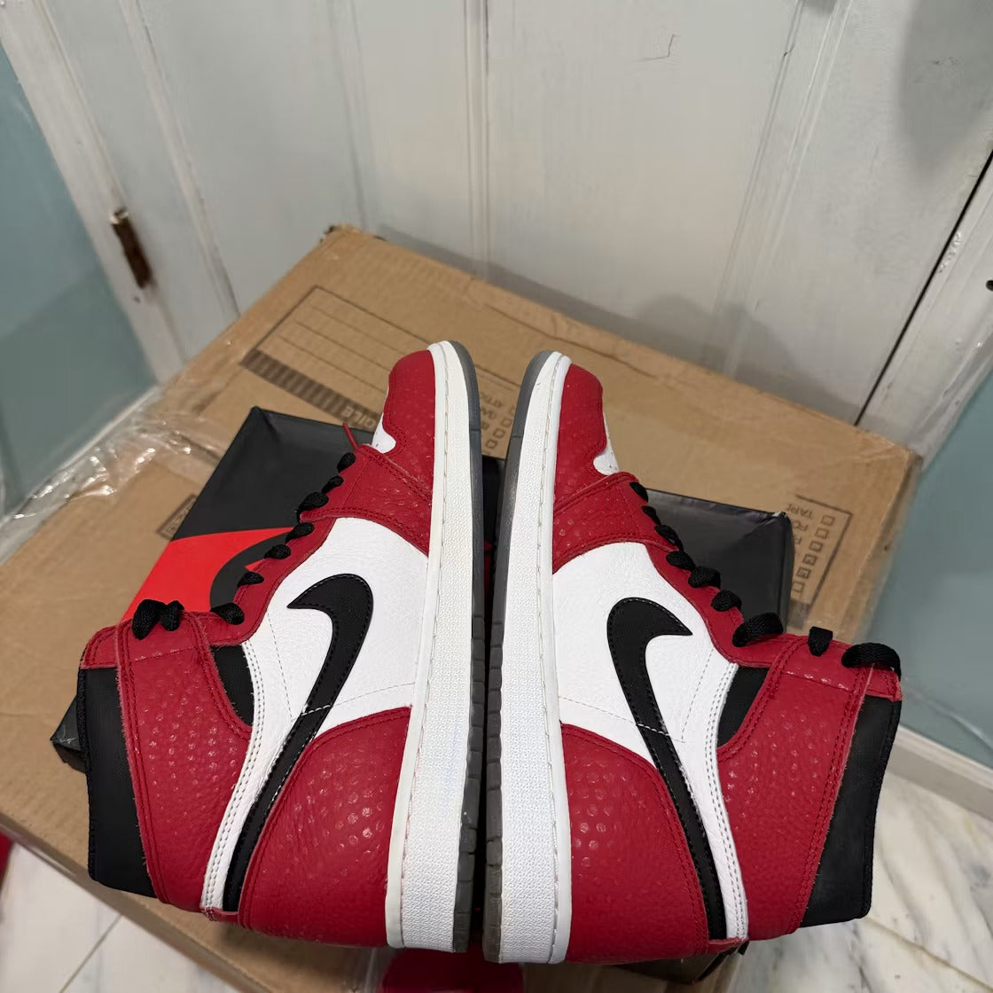 Air Jordan 1 Retro High Spider-Man Origin Story product image 6, provided for visual reference and product detail review