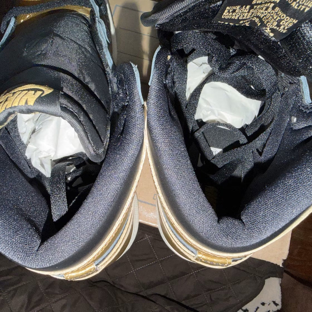 Air Jordan 1 Retro High OG Black Metallic Gold (GS) product image 6, provided for visual reference and product detail review