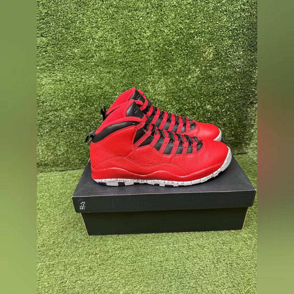 Air Jordan 10 Retro Bulls Over Broadway product image 4, provided for visual reference and product detail review