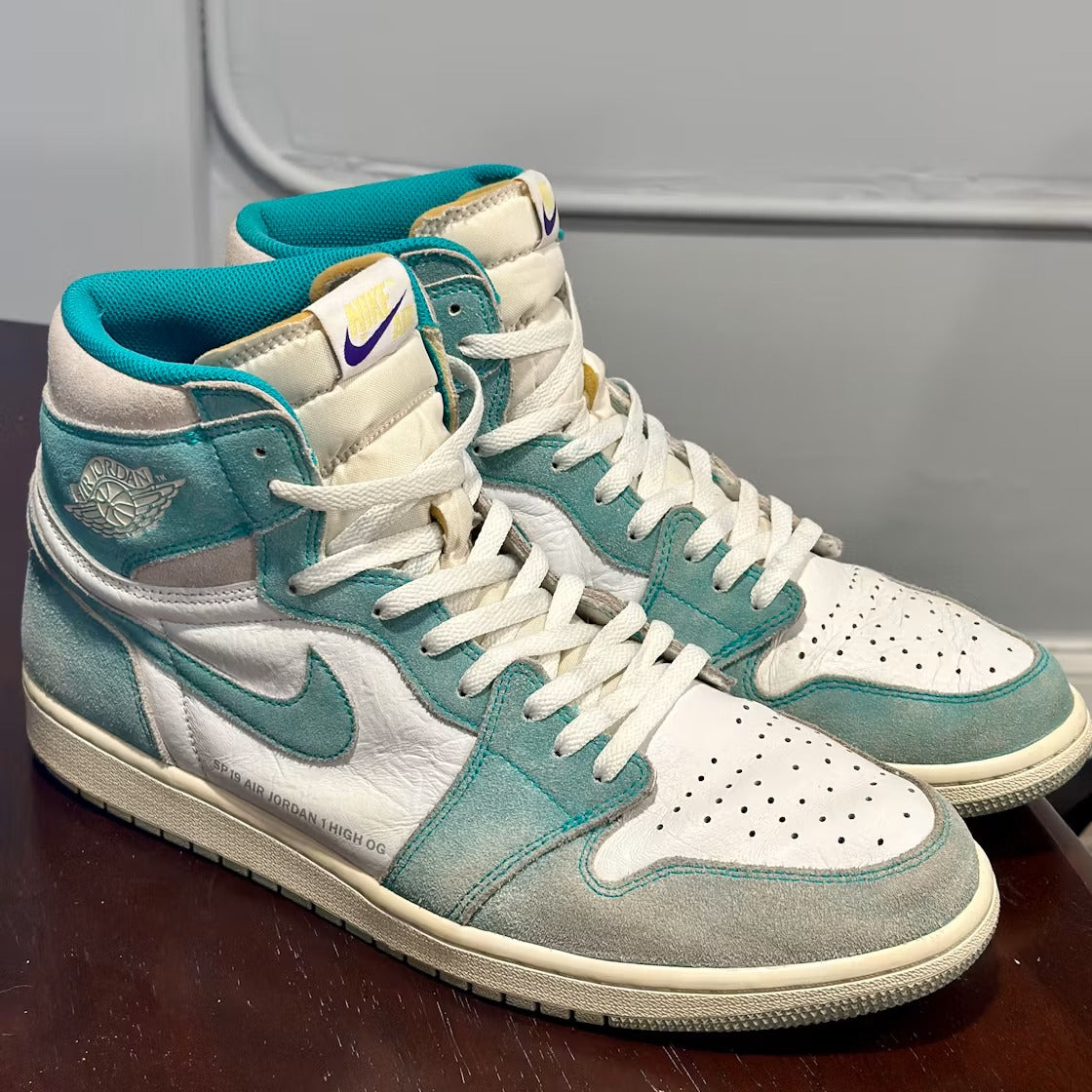 Air Jordan 1 Retro High Turbo Green product image 3, provided for visual reference and product detail review