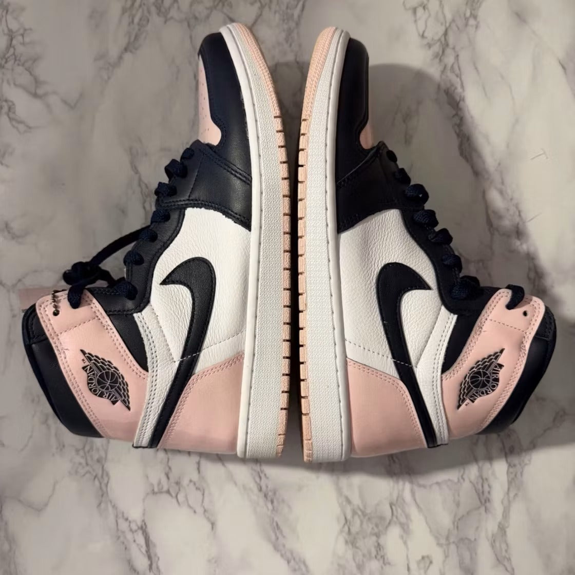 Air Jordan 1 Retro High OG Atmosphere (Women) product image 4, provided for visual reference and product detail review