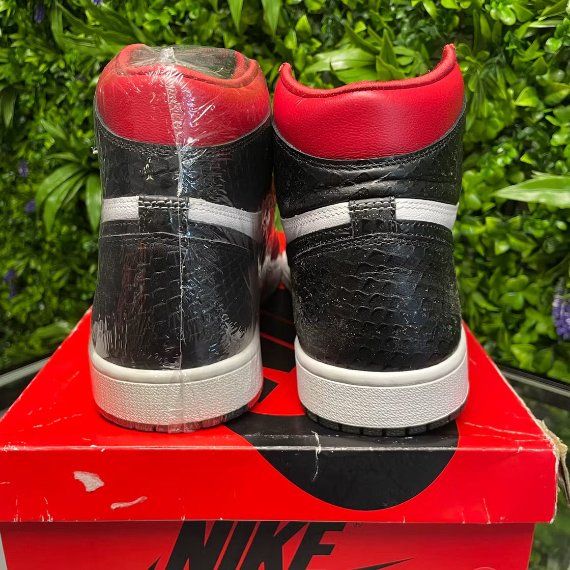 Air Jordan 1 Retro High Satin Snake Chicago (Women) product image 5, provided for visual reference and product detail review