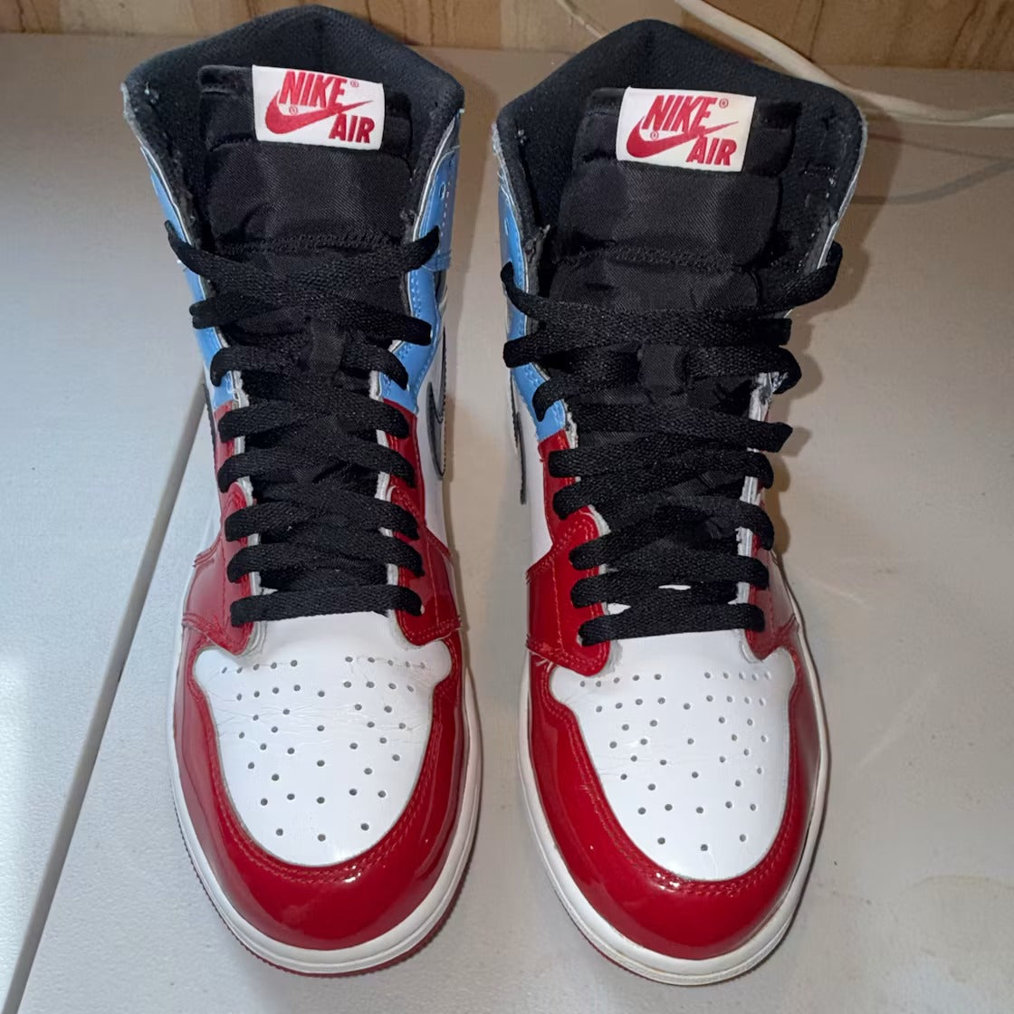 Air Jordan 1 Retro High Fearless UNC Chicago product image 2, provided for visual reference and product detail review