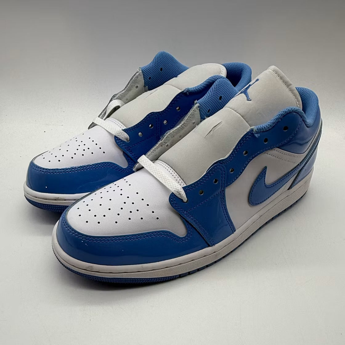 Air Jordan 1 Low SE White Legend Blue product image 2, provided for visual reference and product detail review