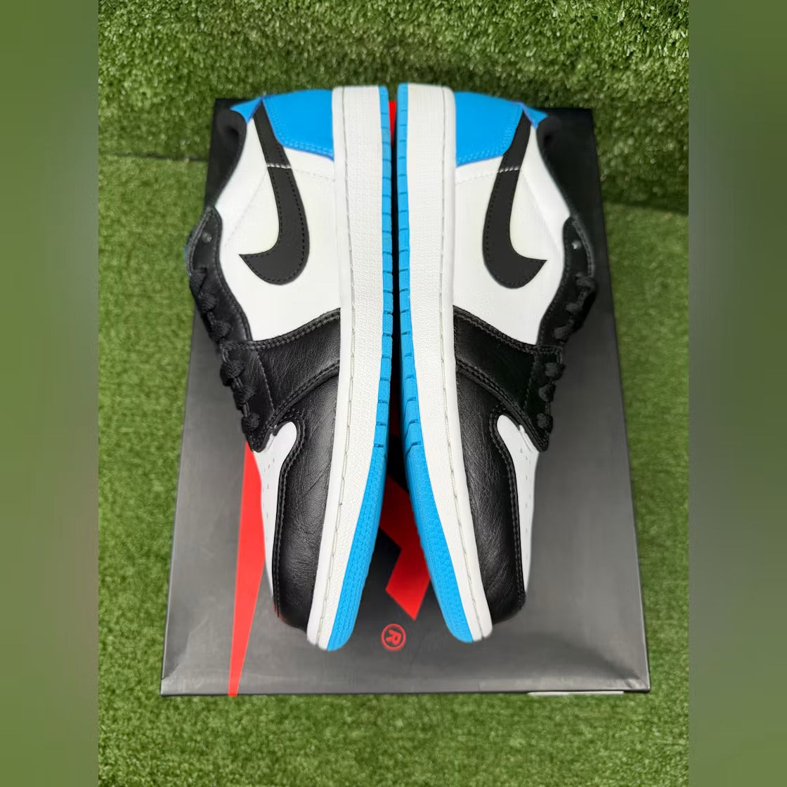 Air Jordan 1 Retro Low OG Black Dark Powder Blue product image 4, provided for visual reference and product detail review