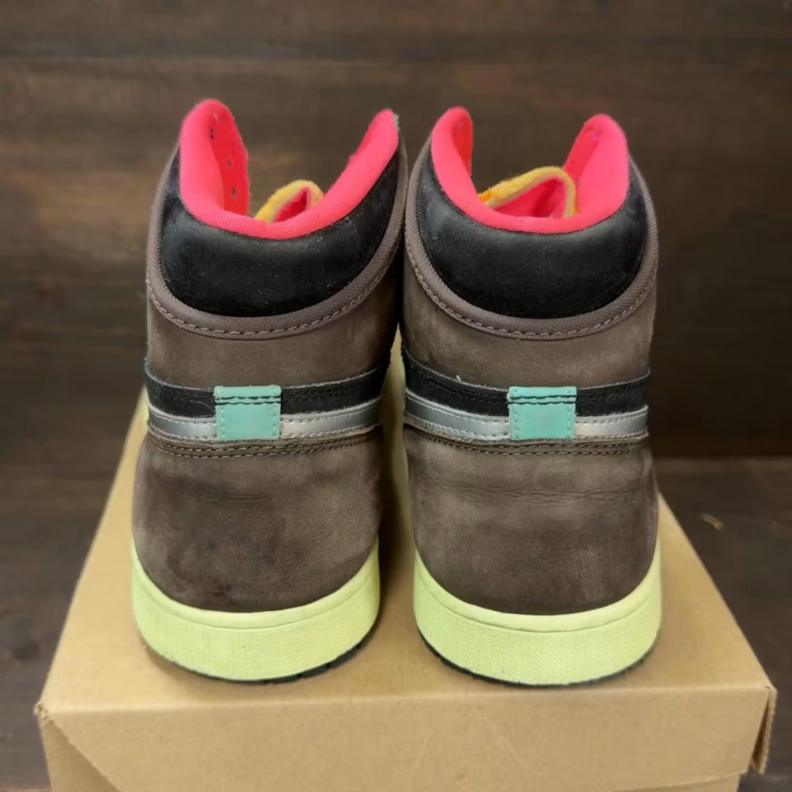 Air Jordan 1 Retro High Tokyo Bio Hack product image 4, provided for visual reference and product detail review