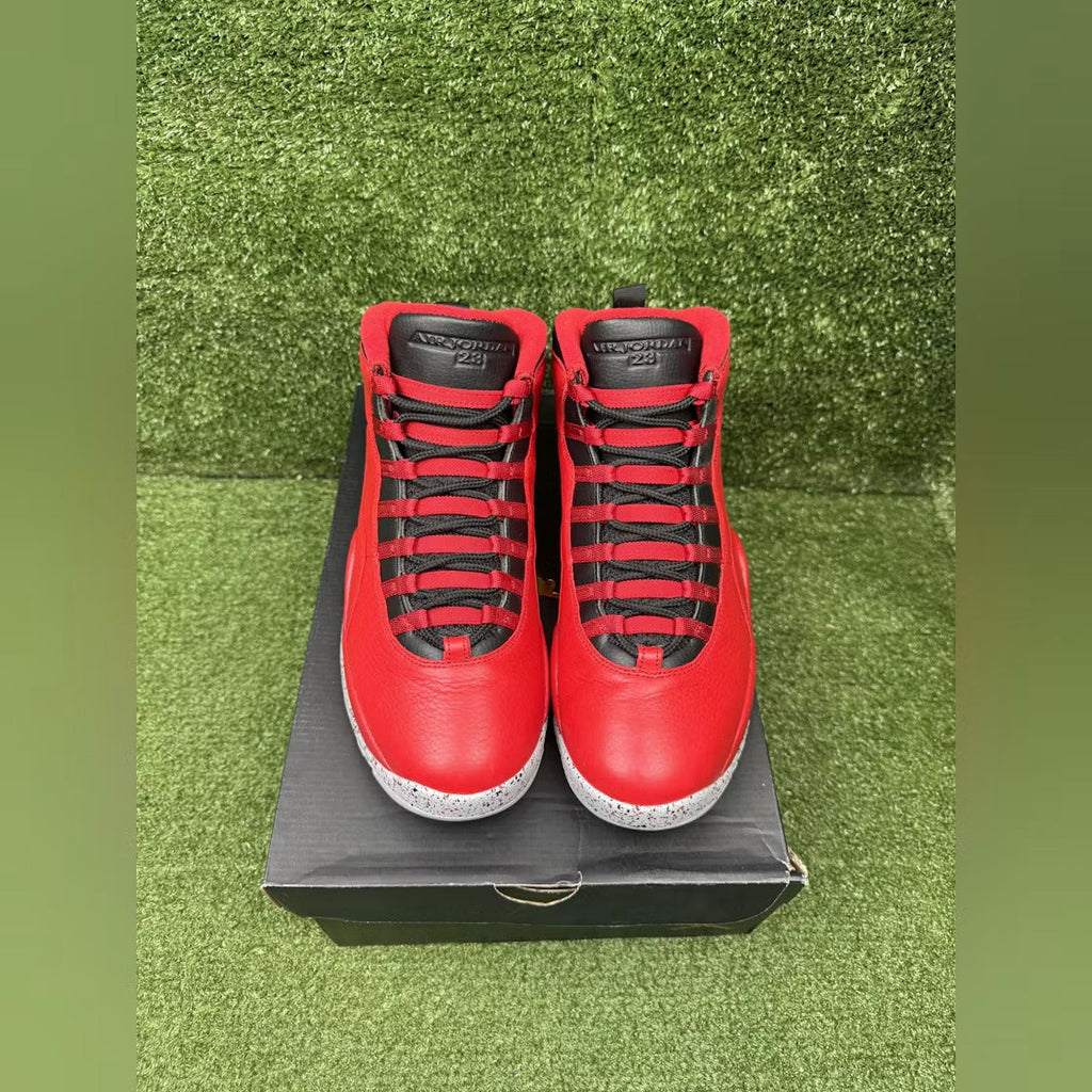 Air Jordan 10 Retro Bulls Over Broadway product image 3, provided for visual reference and product detail review