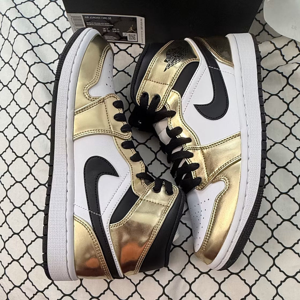 Air Jordan 1 Mid Metallic Gold Black White product image 2, provided for visual reference and product detail review