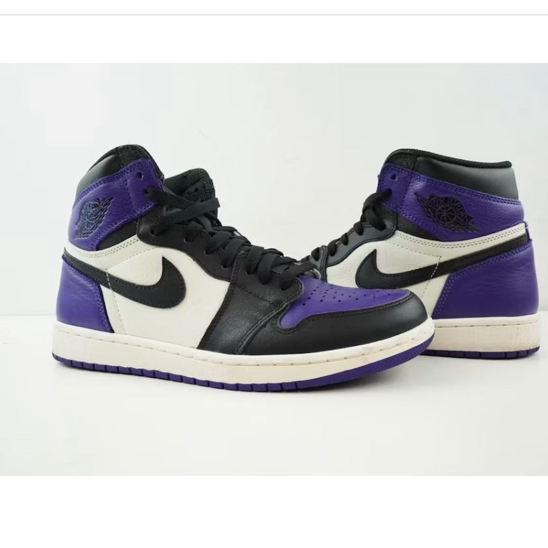 Air Jordan 1 Retro High Court Purple product image 2, provided for visual reference and product detail review