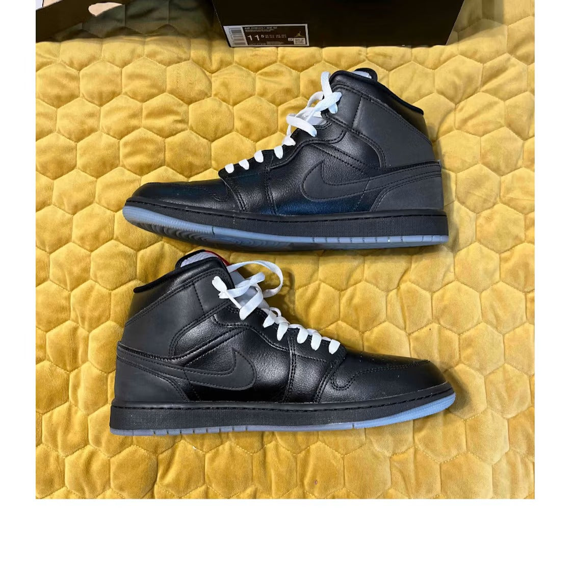 Air Jordan 1 Mid SE Black Metallic Reimagined product image 3, provided for visual reference and product detail review