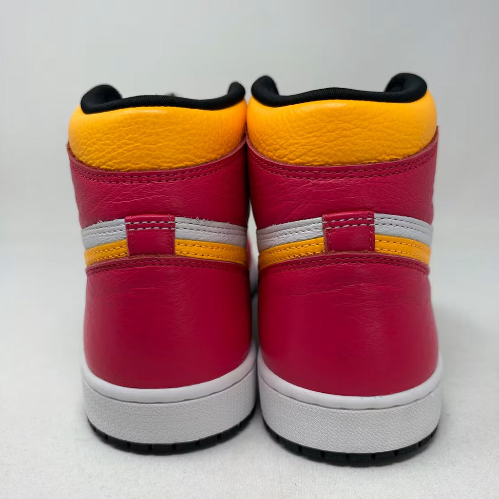 Air Jordan 1 Retro High OG Light Fusion Red product image 6, provided for visual reference and product detail review