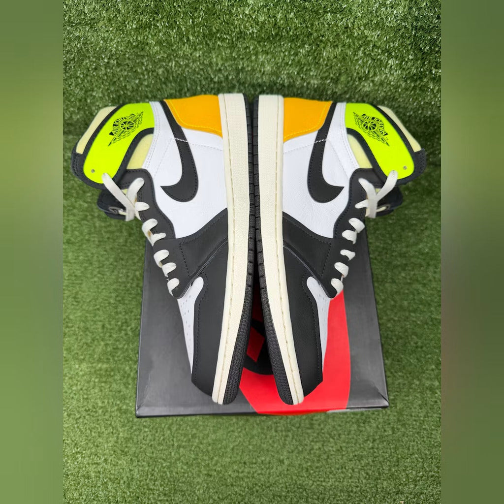 Air Jordan 1 Retro High White Black Volt University Gold product image 5, provided for visual reference and product detail