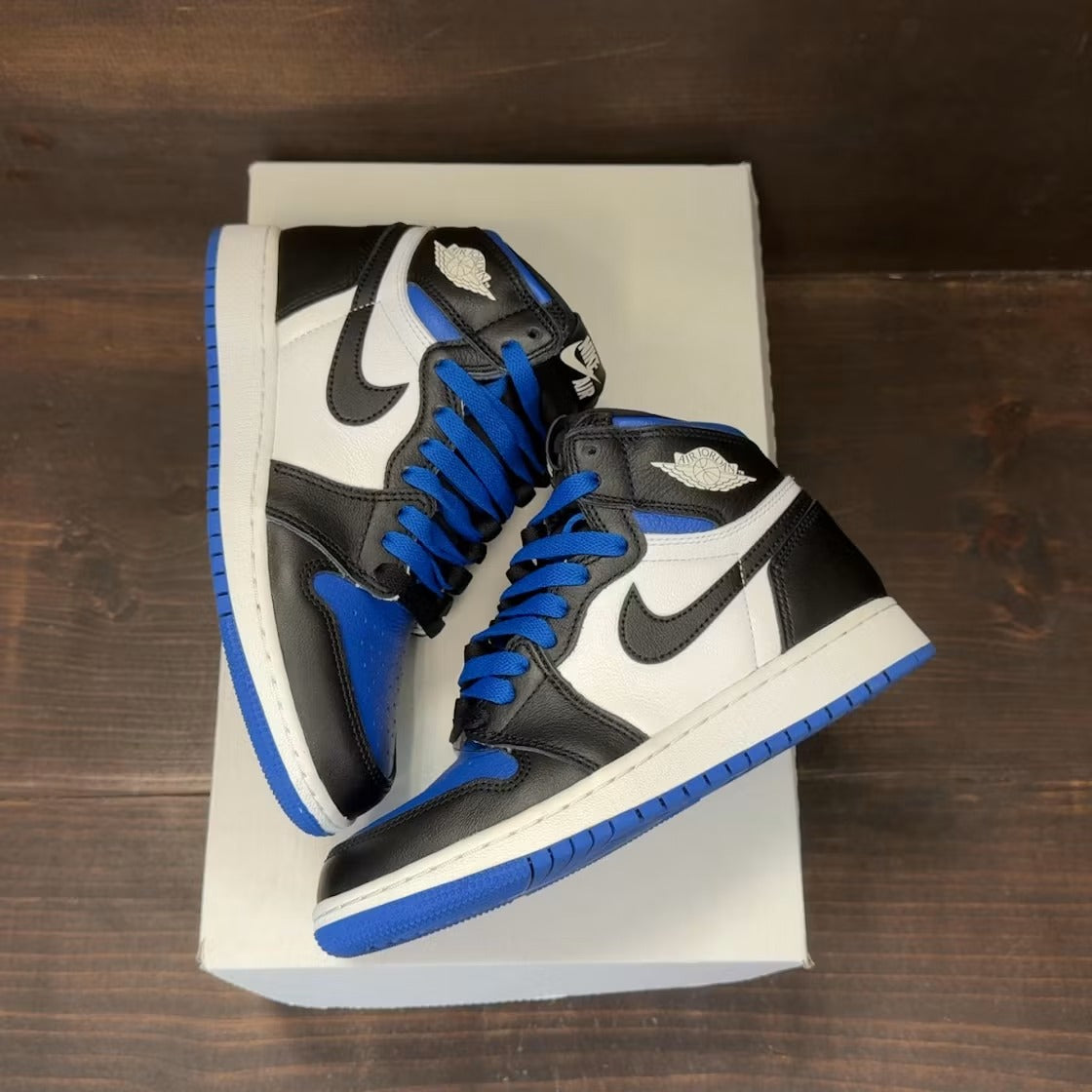 Air Jordan 1 Retro High Royal Toe (GS) product image 2, provided for visual reference and product detail review