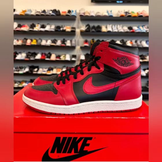 Air Jordan 1 Retro High '85 Varsity Red product image 4, provided for visual reference and product detail review