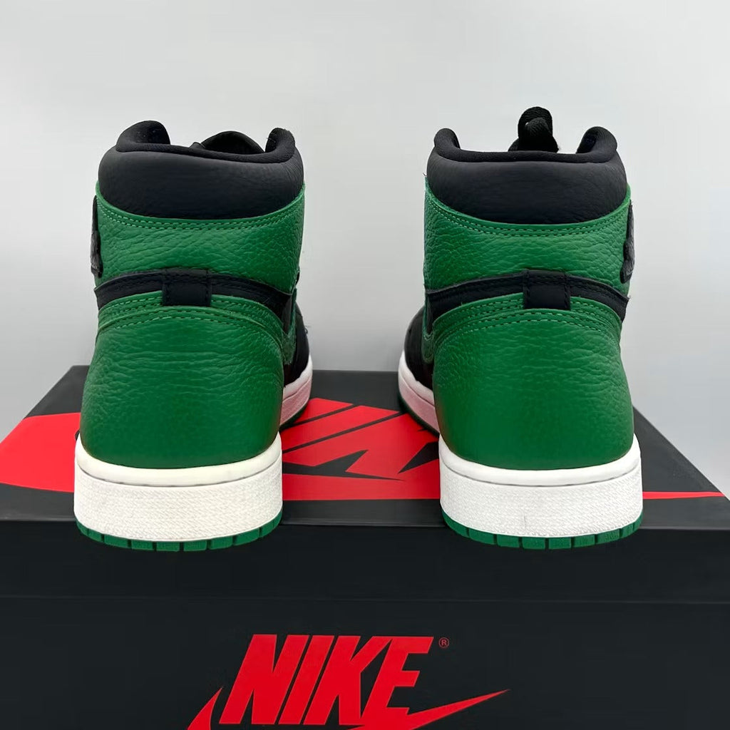 Air Jordan 1 Retro High Pine Green Black product image 5, provided for visual reference and product detail review