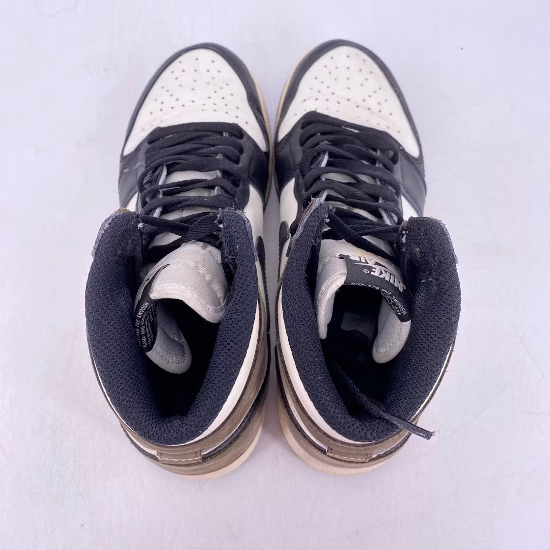 Air Jordan 1 Retro High Dark Mocha (GS) product image 5, provided for visual reference and product detail review