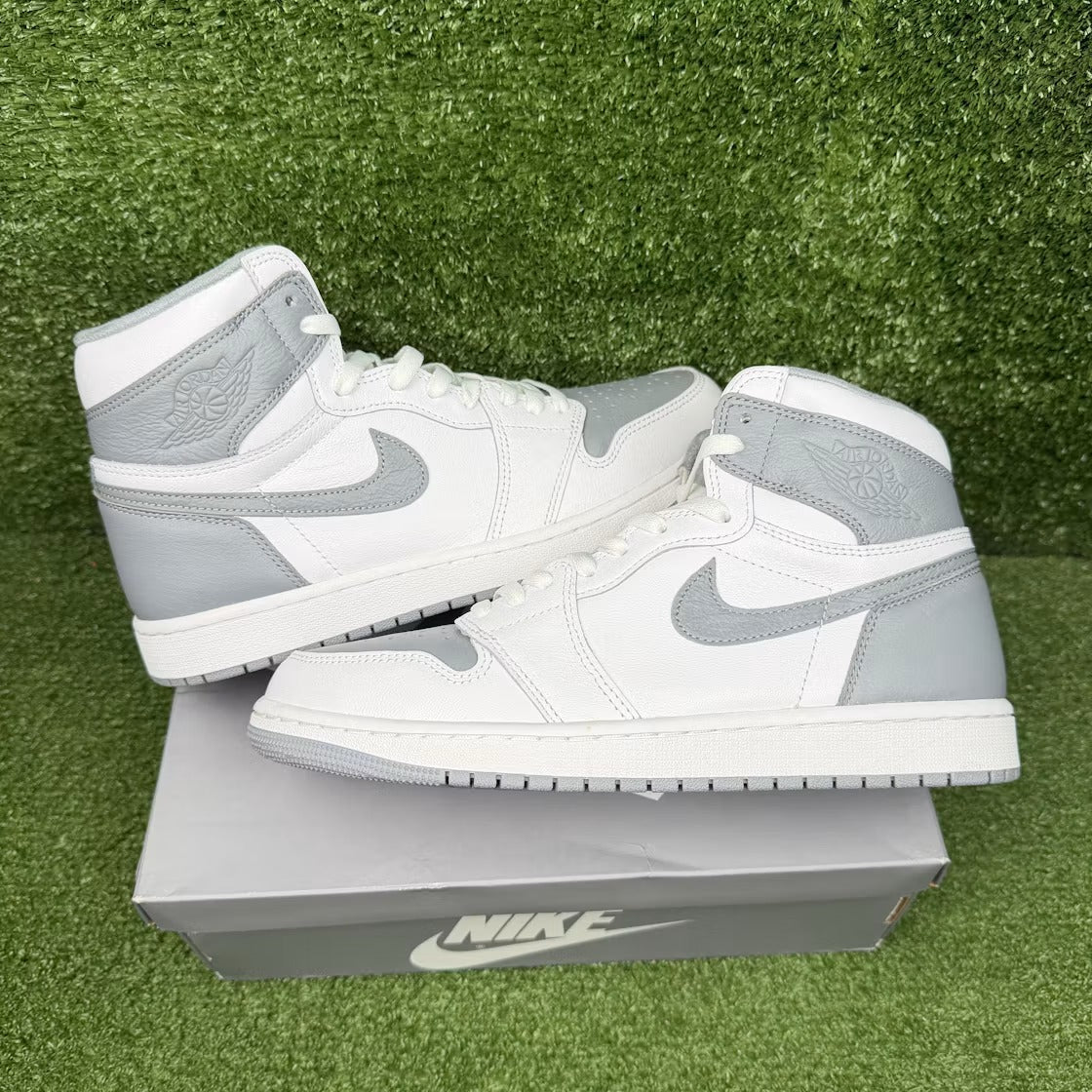 Air Jordan 1 Retro High OG Stealth product image 2, provided for visual reference and product detail review