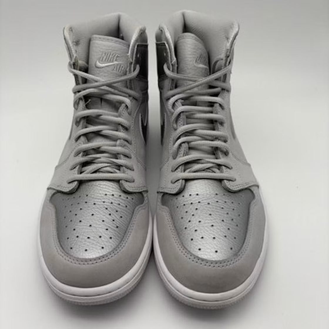 Air Jordan 1 Retro High CO.JP Neutral Grey (2020) product image 4, provided for visual reference and product detail review