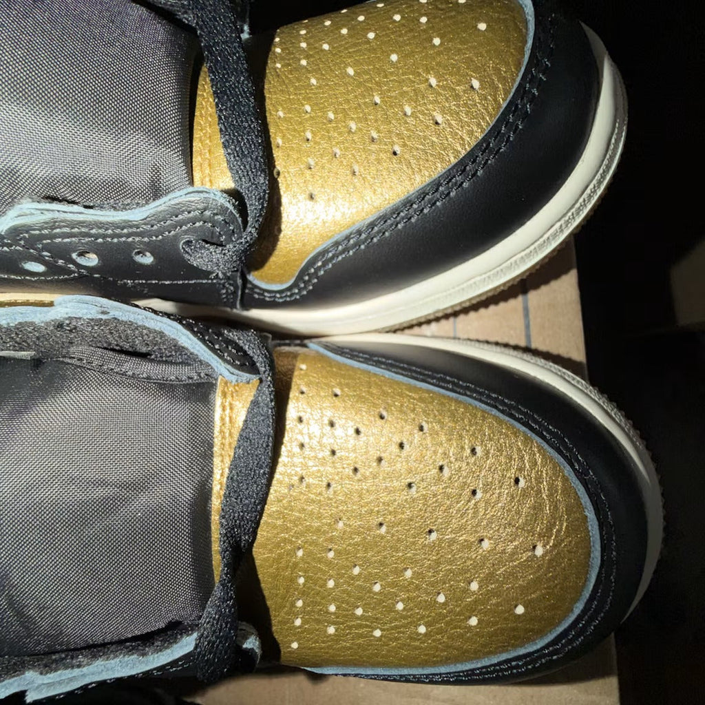 Air Jordan 1 Retro High OG Black Metallic Gold (GS) product image 5, provided for visual reference and product detail review