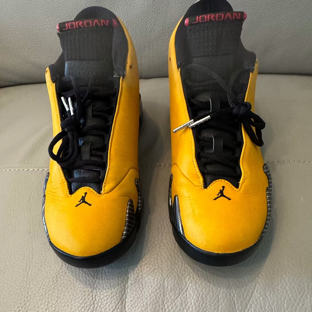 Air Jordan 14 Retro University Gold product image 2, provided for visual reference and product detail review