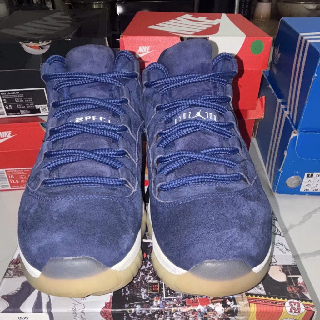 Air Jordan 11 Retro Low Derek Jeter RE2PECT product image 3, provided for visual reference and product detail review