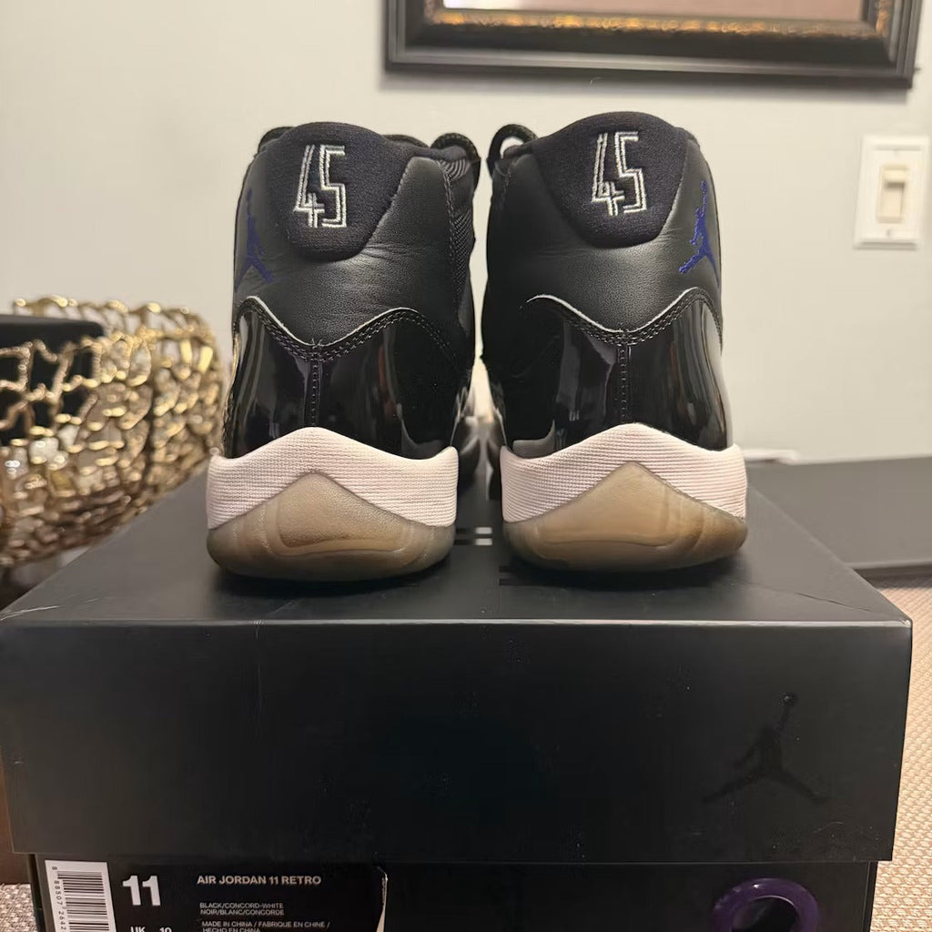 Air Jordan 11 Retro Space Jam (2016) product image 3, provided for visual reference and product detail review