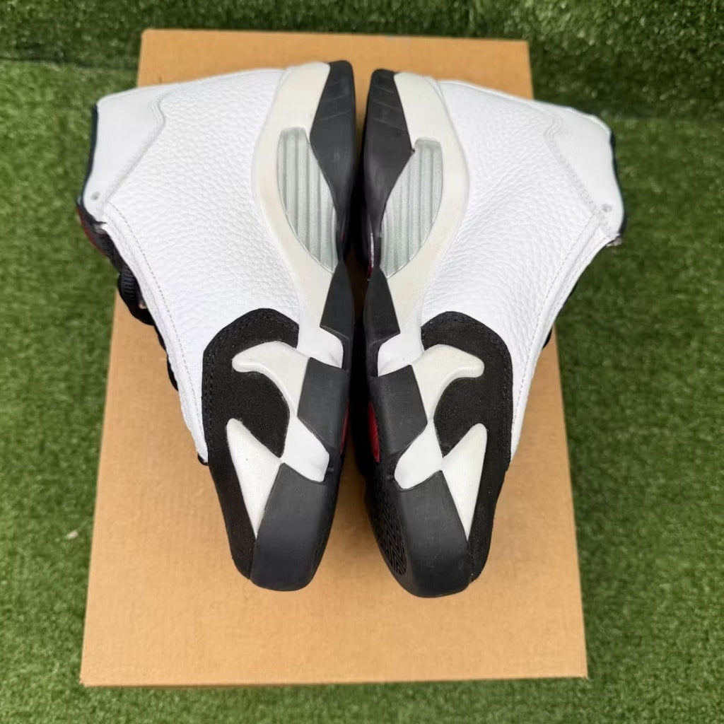 Air Jordan 14 Retro Black Toe (2024) (GS) product image 4, provided for visual reference and product detail review