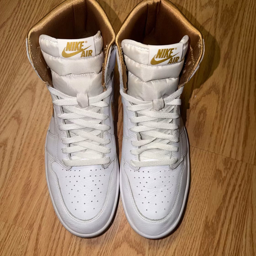 Air Jordan 1 Retro High OG Metallic Gold (Women) product image 3, provided for visual reference and product detail review