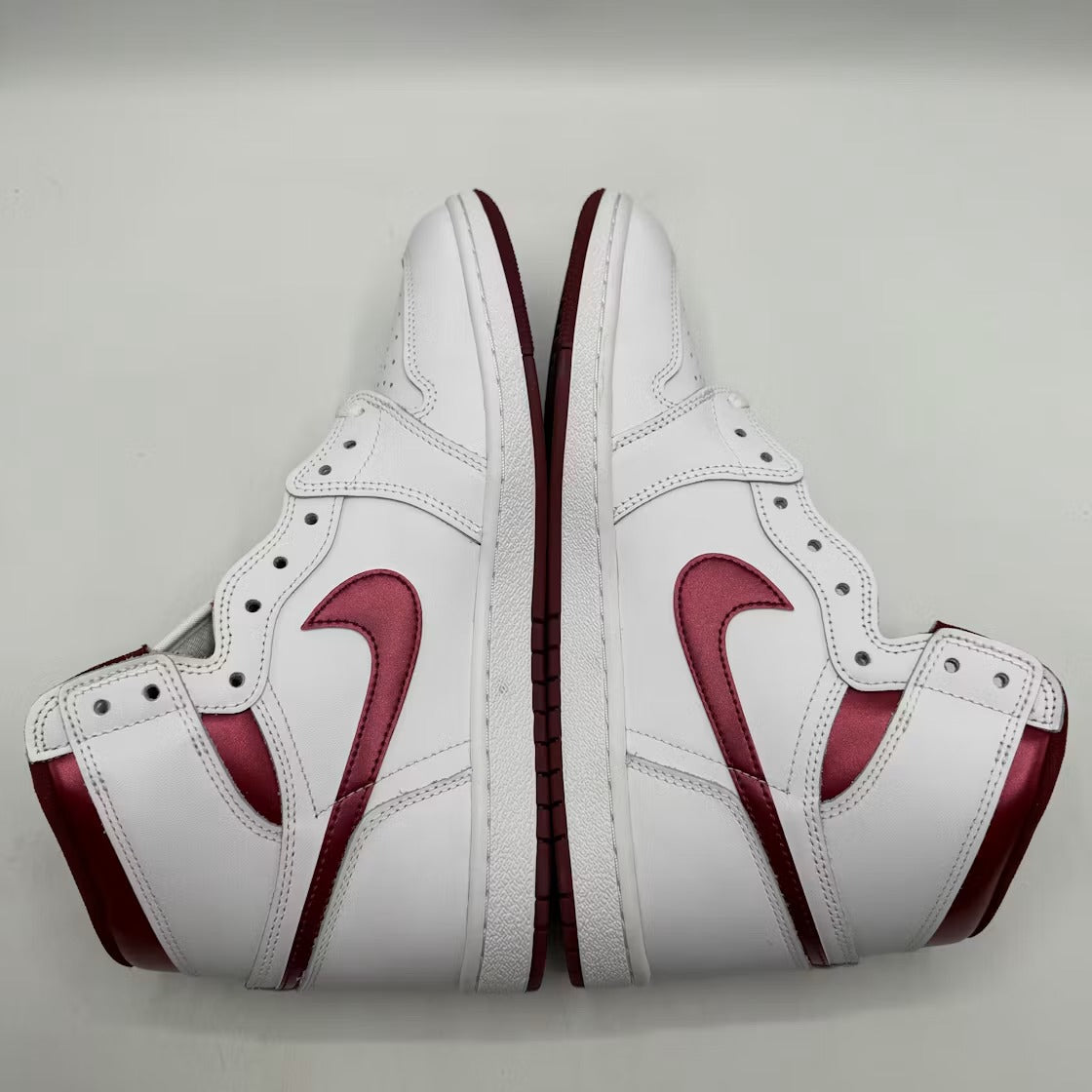 Air Jordan 1 Retro High '85 OG Metallic Burgundy product image 4, provided for visual reference and product detail review