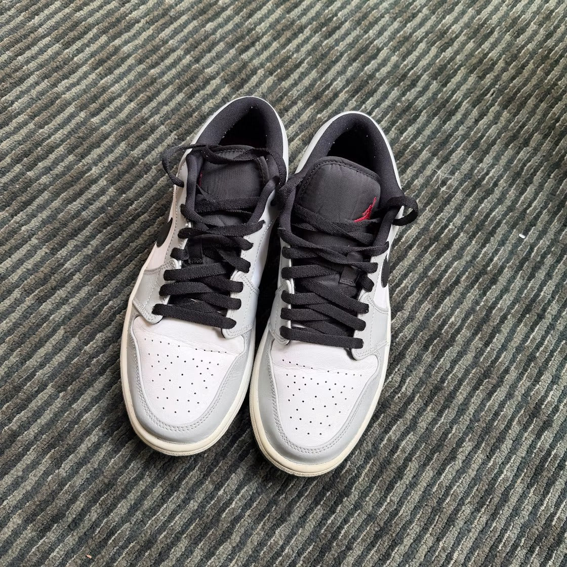 Air Jordan 1 Low Light Smoke Grey product image 3, provided for visual reference and product detail review