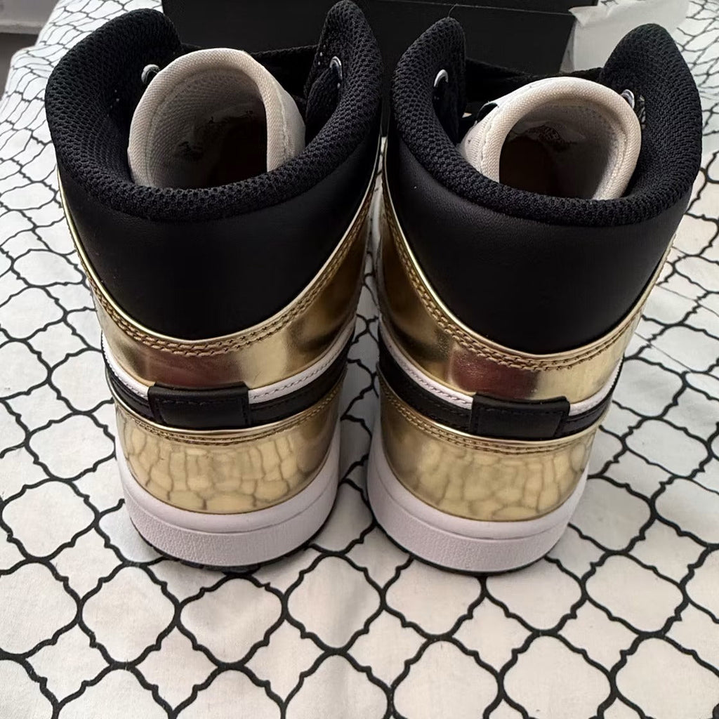 Air Jordan 1 Mid Metallic Gold Black White product image 5, provided for visual reference and product detail review