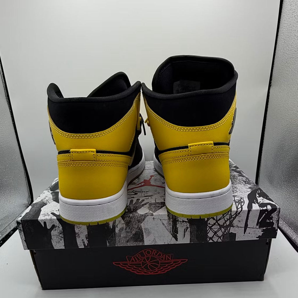 Air Jordan 1 Mid New Love (2025) product image 4, provided for visual reference and product detail review
