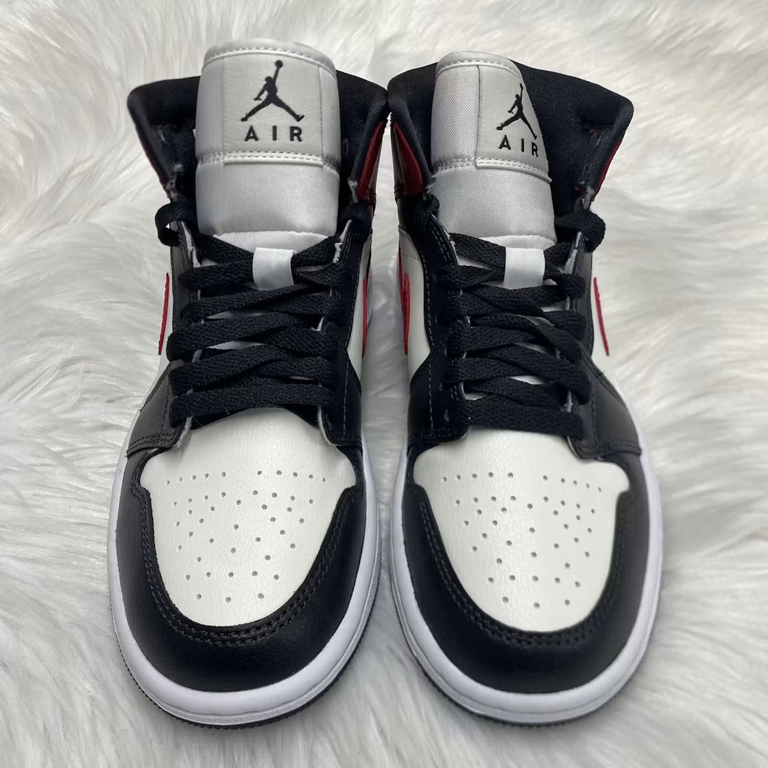 Air Jordan 1 Mid Gym Red Off Noir (Women) product image 5, provided for visual reference and product detail review