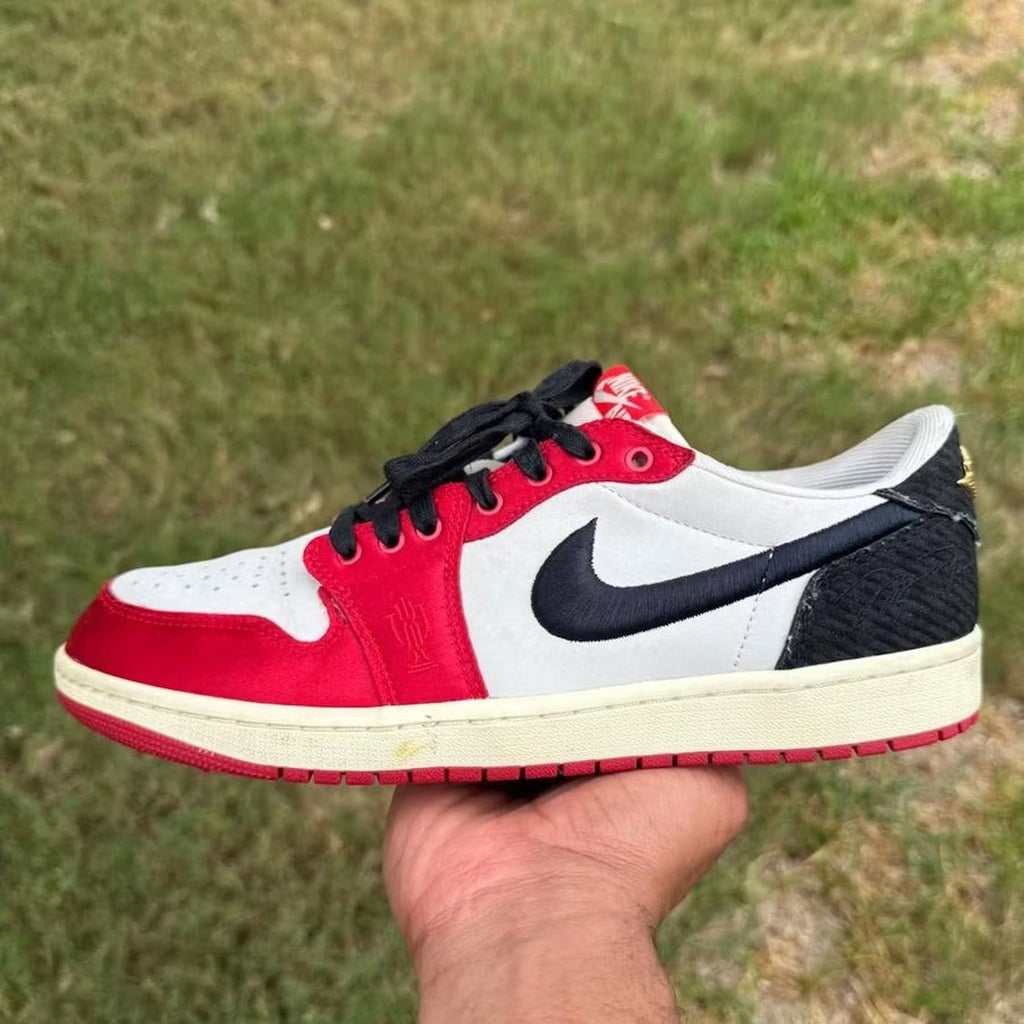 Air Jordan 1 Retro Low OG Trophy Room Rookie Card Away product image 3, provided for visual reference and product detail