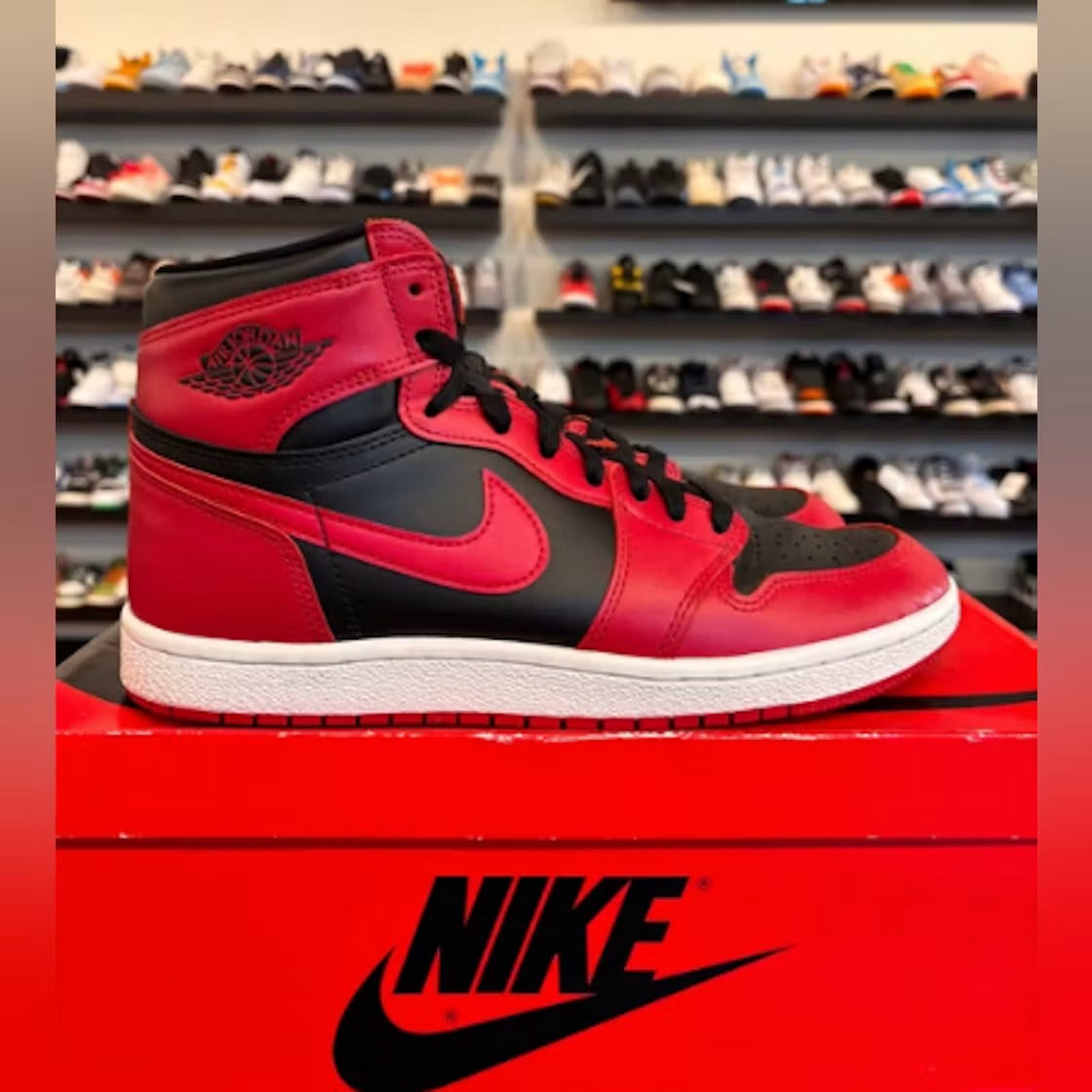 Air Jordan 1 Retro High '85 Varsity Red product image 2, provided for visual reference and product detail review