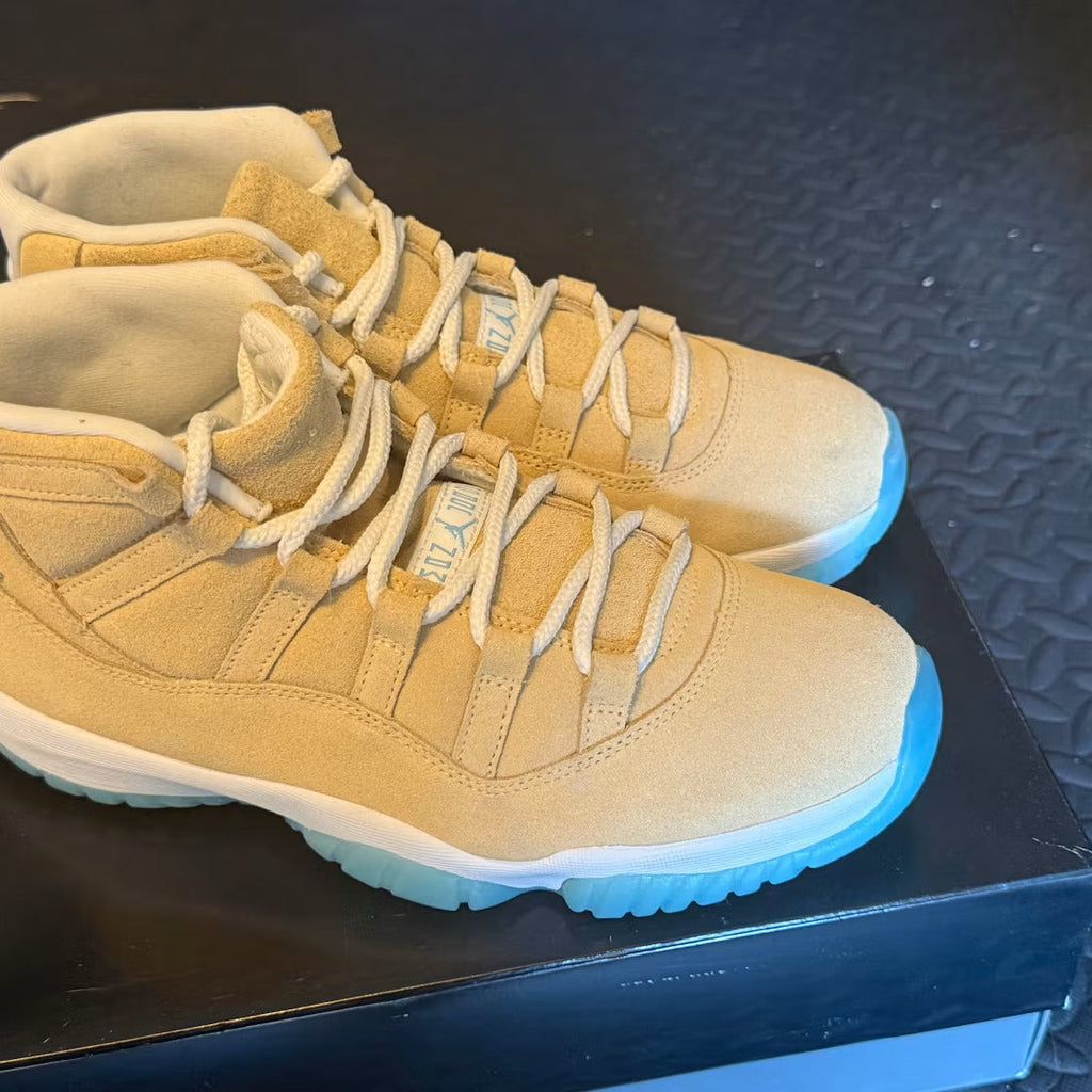 Air Jordan 11 Retro H-Town product image 2, provided for visual reference and product detail review