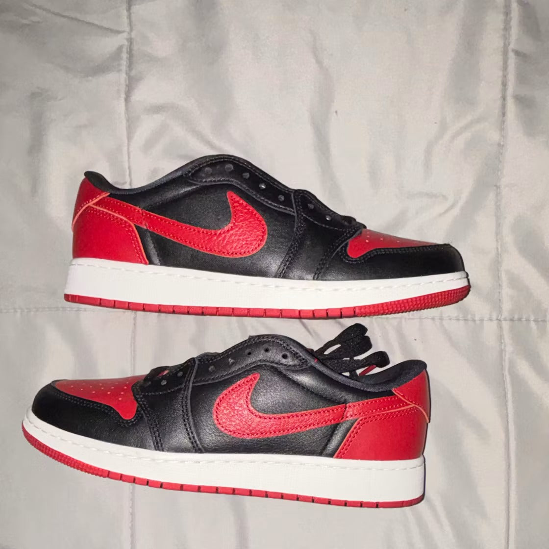 Air Jordan 1 Retro Low OG Banned (GS) product image 2, provided for visual reference and product detail review