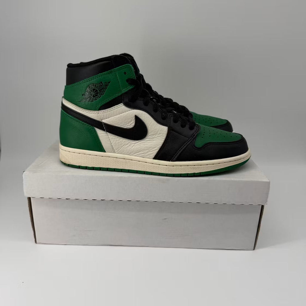 Air Jordan 1 Retro High Pine Green product image 4, provided for visual reference and product detail review