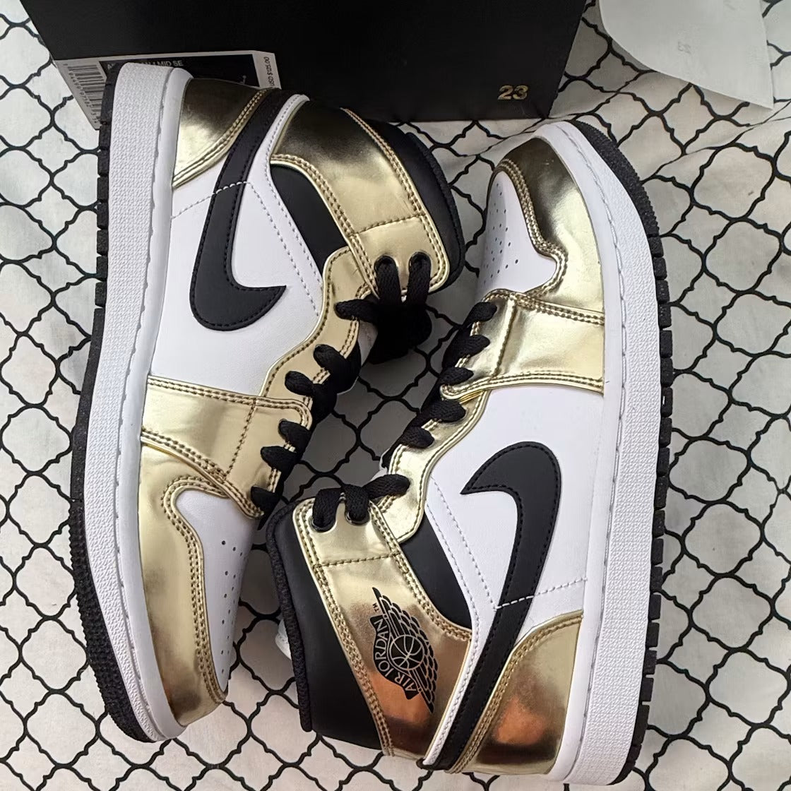 Air Jordan 1 Mid Metallic Gold Black White product image 3, provided for visual reference and product detail review