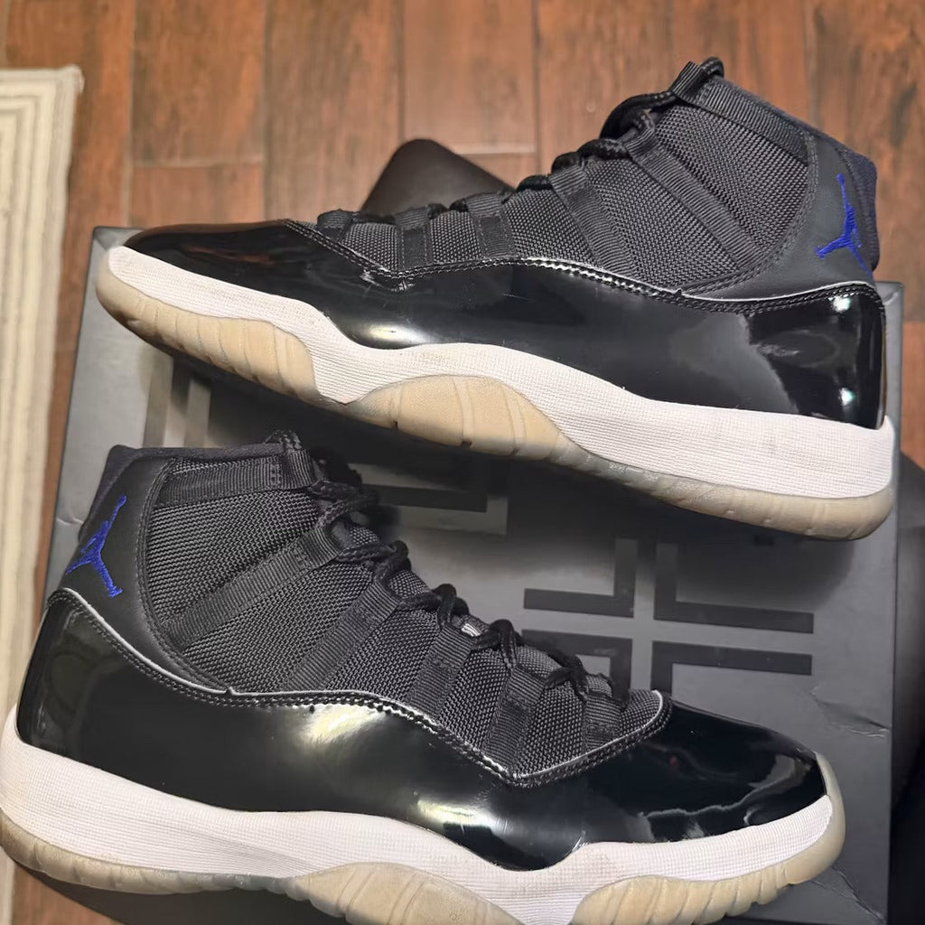 Air Jordan 11 Retro Space Jam (2016) product image 4, provided for visual reference and product detail review