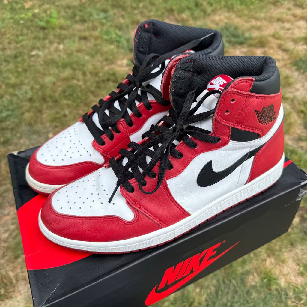 Air Jordan 1 Retro Chicago (2015) product image 2, provided for visual reference and product detail review