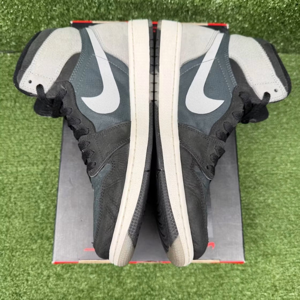 Air Jordan 1 Retro High Element Gore-Tex Black Particle Grey product image 4, provided for visual reference and product
