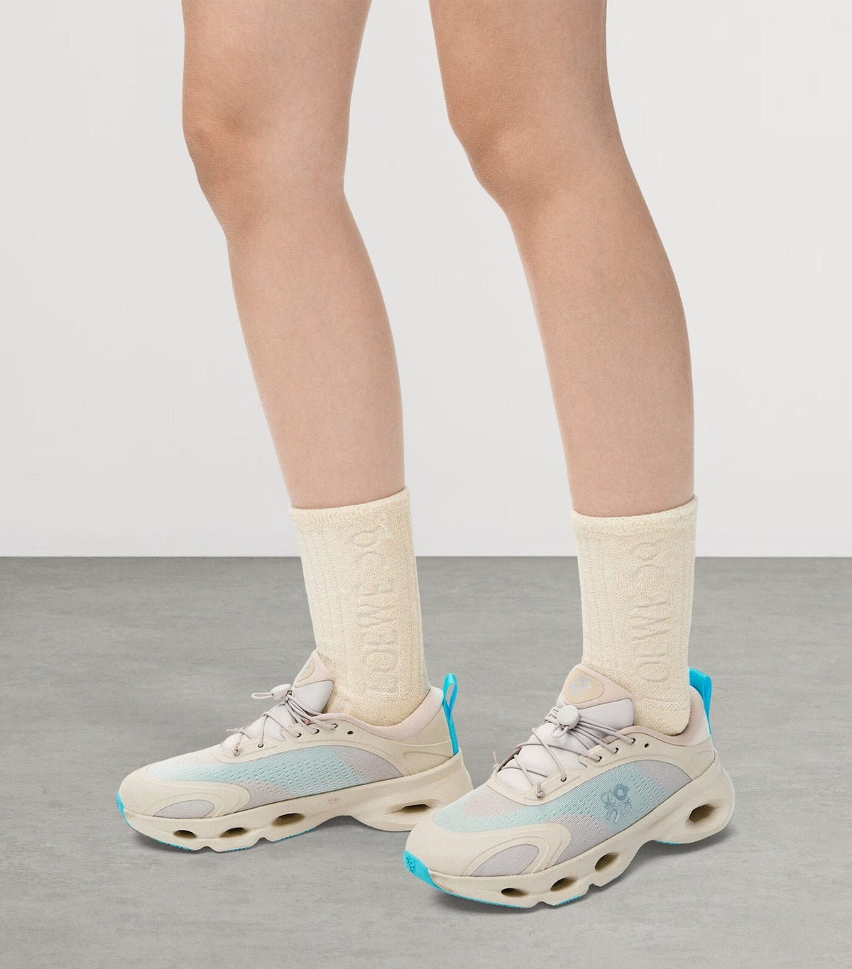 LOEWE x On Cloudsolo Sand/Turquoise Lifestyle Sneakers product image 4, provided for visual reference and product detail