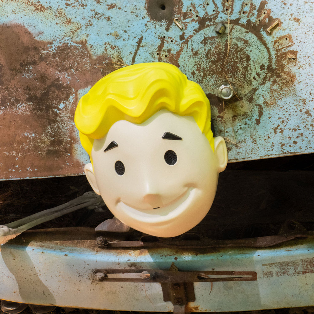 Fallout - Vault Boy Retro Mask product image 1, provided for visual reference and product detail review