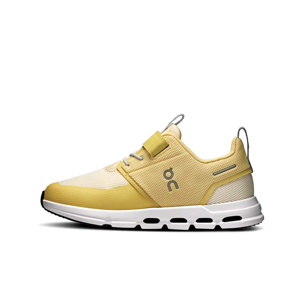 On Little Kids' Cloud Play Citrine/White Athletic Shoes product image 4, provided for visual reference and product detail